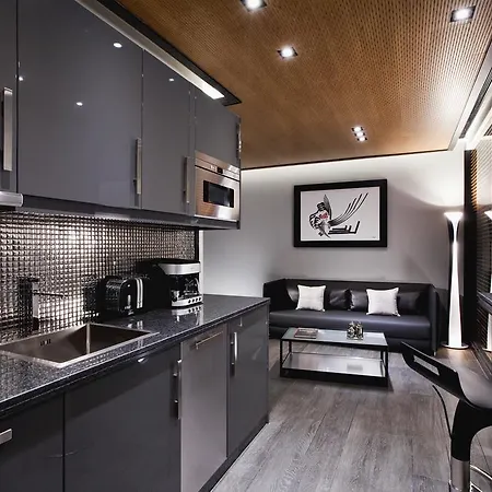 Met34 Hotel