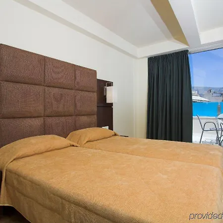 Arion 3* Atenas
