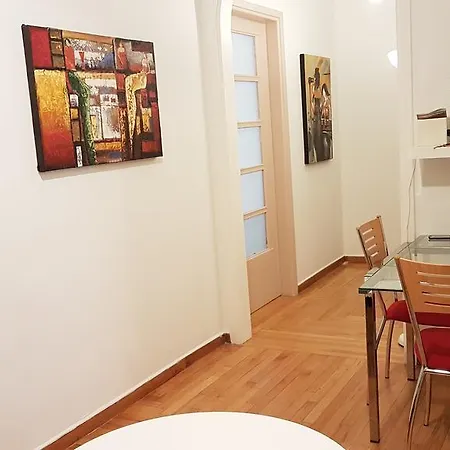 Apartament Errathens - Center