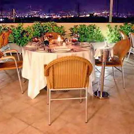 Golden Hotel 3*