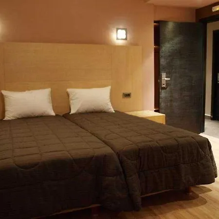 Hotel Areos 3*