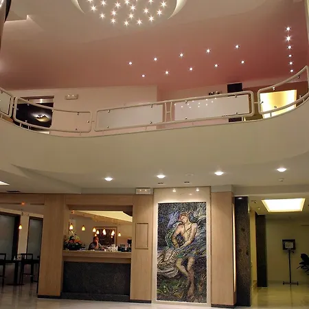 酒店 伊利索斯酒店 4*