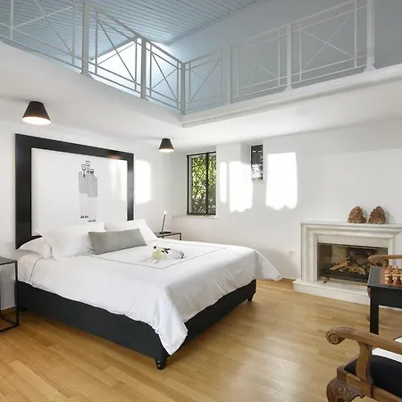 Aldis Mansion By K&k Atenas
