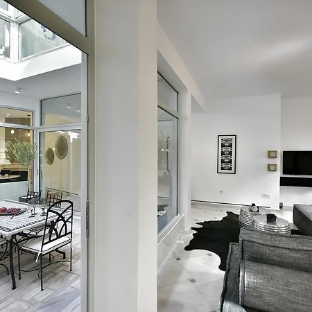 Aldis Mansion By K&k Apartamento Atenas