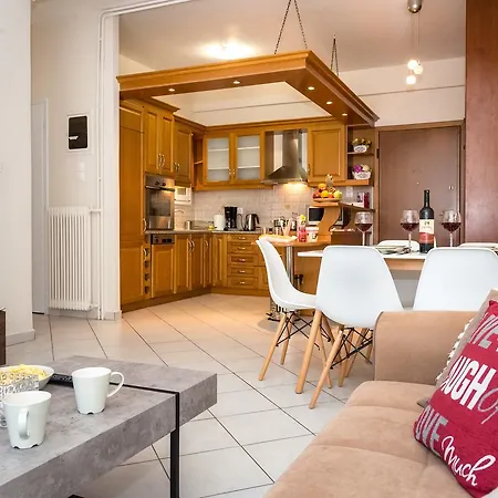 Pisces - Center Apartment *