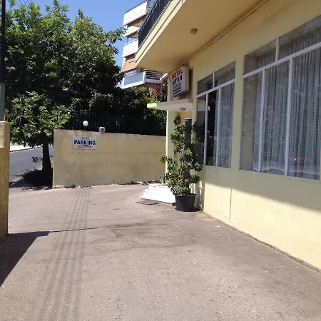 Aegli Hotel 2*