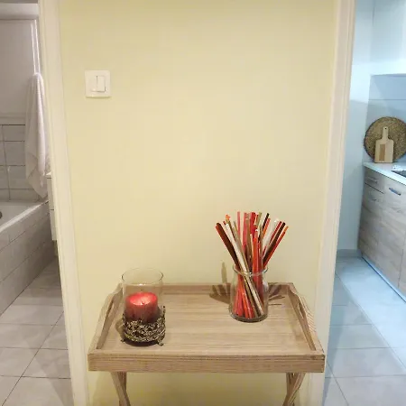Kolonaki Cozy Apartment *