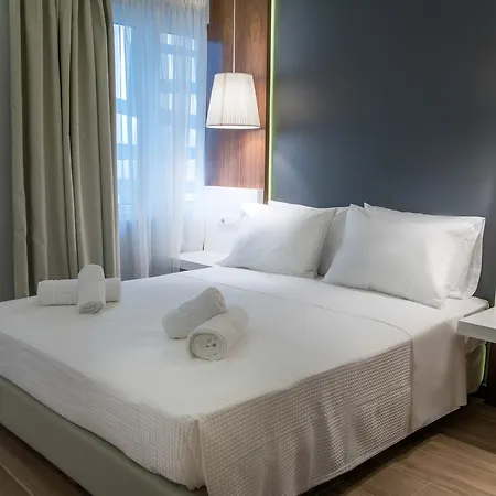Ad Luxury & Ξενοδοχείο 4*