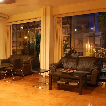Hotel Platon 3*