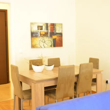 Pedion Areos Park 6 Center 6 * Atene