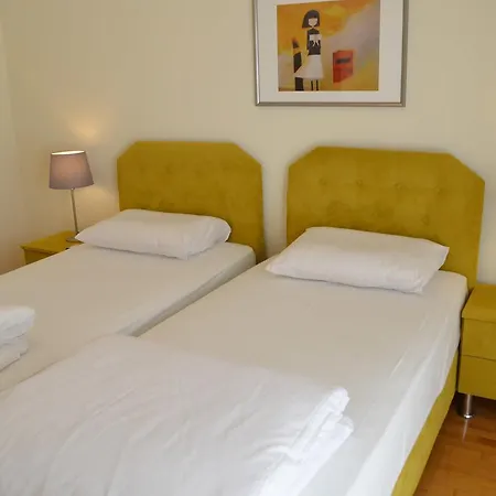 Pedion Areos Park 6 Center 6 *