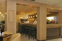 伊利索斯酒店 酒店
