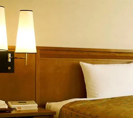 Hotell Four Seasons 3*