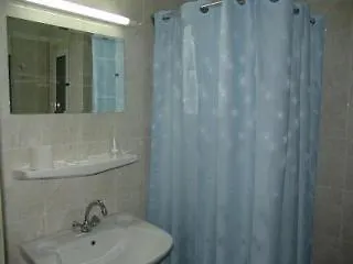 Cosmos Hotel 2*