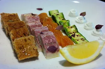 Somewhere Boutique 5* Βουλιαγμένη