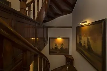 And Poetry Hotel 3*