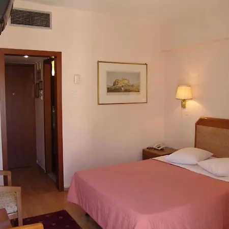 Economy Hotel Atenas