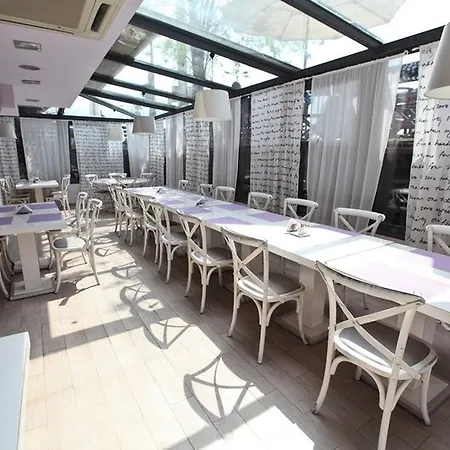 Galaxy 3* Atenas