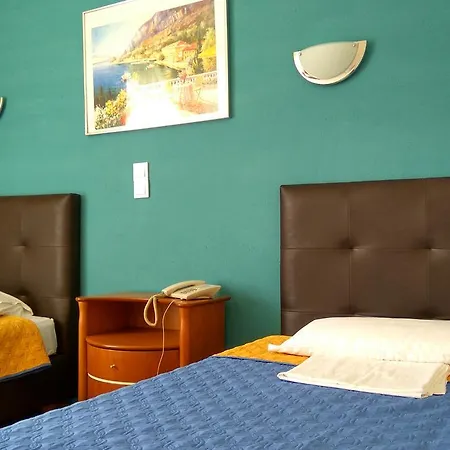 Hotel Anesi 2*