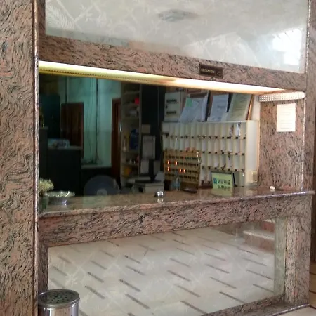 Hotel Anesi 2*