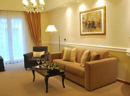 Hotel Ava And Atena