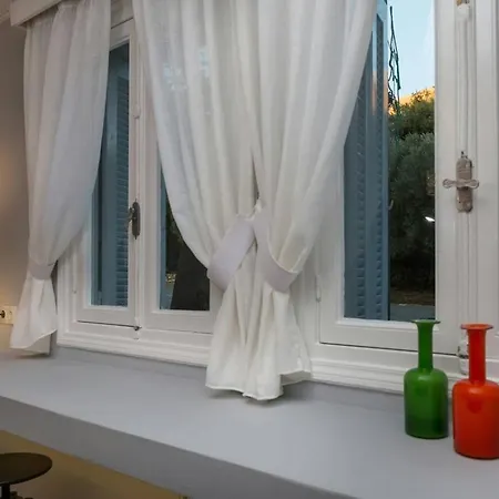 Central Flat Dionysiou Areopagitou