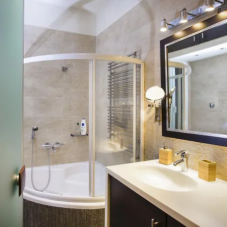 Apartment Kerameikos Boutique Luxurious