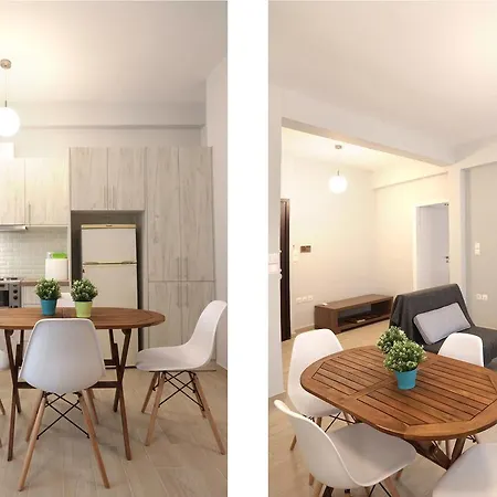 Apartment Pale Coloured In Historic Centre Athens