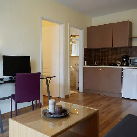 Habitat 2* Αθήνα