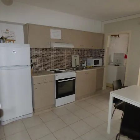 Habitat Ξενοδοχείο με διαμερίσματα 2*