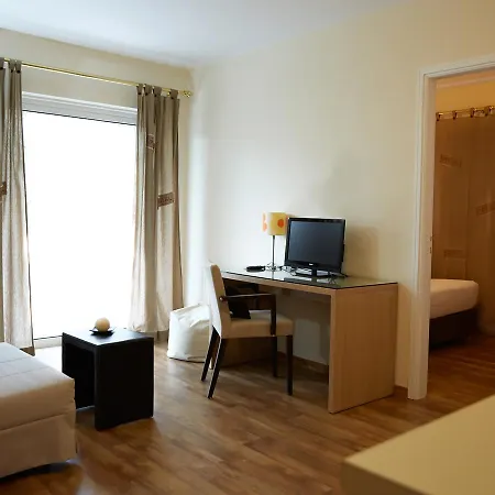 Habitat 2* Αθήνα