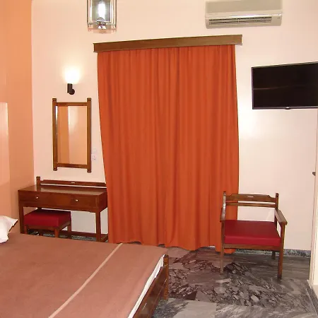 Hotel Cosmos 2*