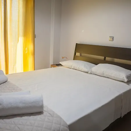 Lak Peristeri Homes *