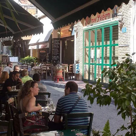 Auberge de jeunesse Acropolis *