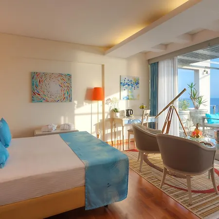 Tropical 4*