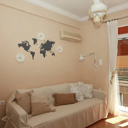 A Skip Away From The Acropolis Museum - 1 Bdrm Apartment Athens