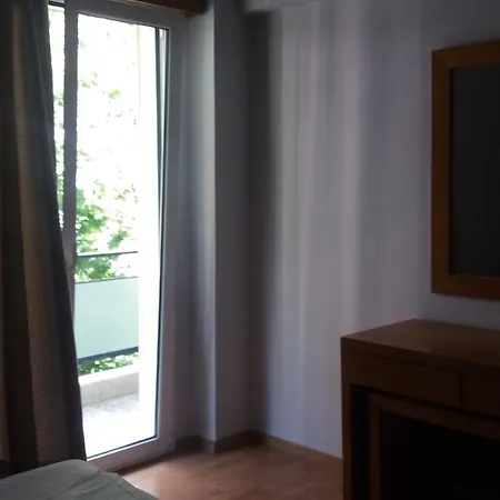 Ξενοδοχείο Theoxenia 2*