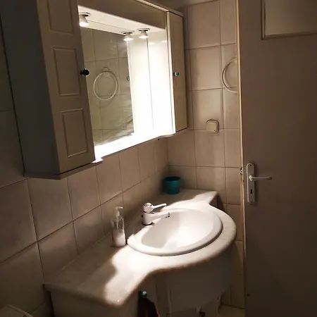 Ellinoroson Katexaki Apartment Athens