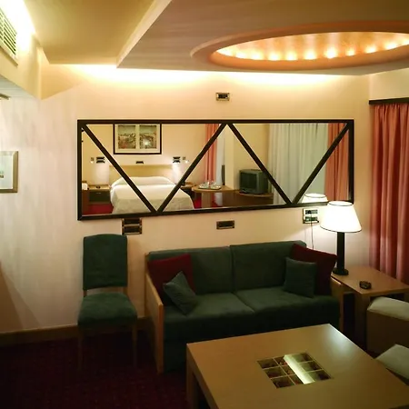 Ξενοδοχείο Centrotel 2*