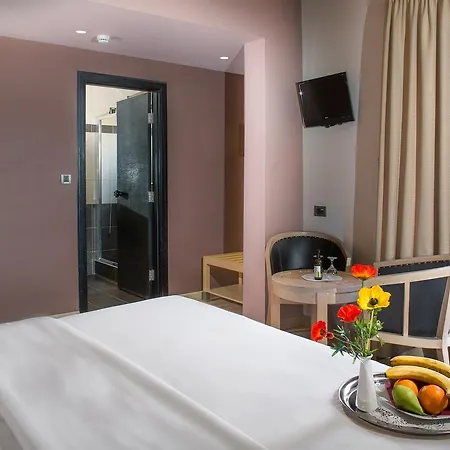 Areos Hotel