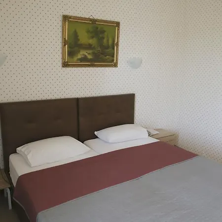 Anesi Hotel