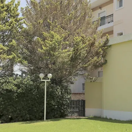 Anesi Hotel 2*
