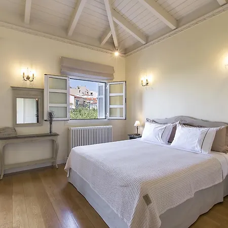 Aerides Luxury *