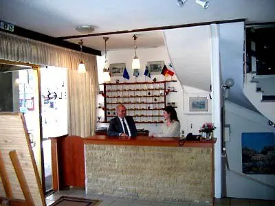 Aristoteles Hotel