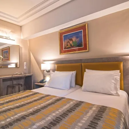 Hotel Museum 3*