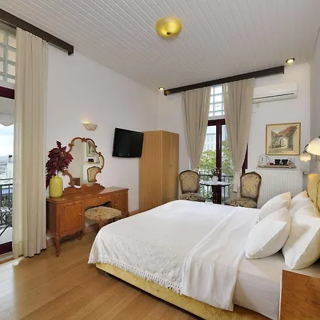 Dryades & Orion Hotel Atene
