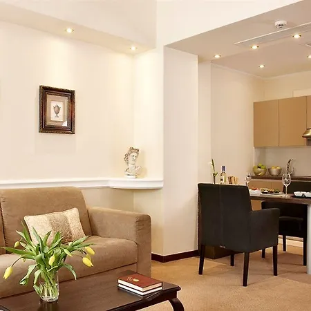 Ava And Otel 4*