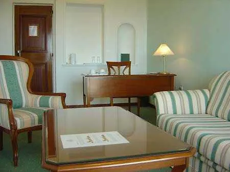 Hotel Oasis 4*
