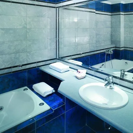Ξενοδοχείο Centrotel 2*