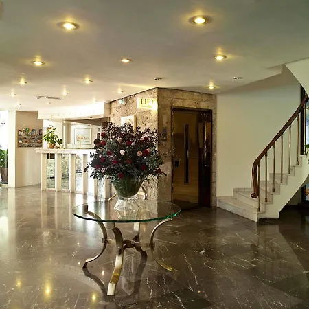 Ilisia Hotel